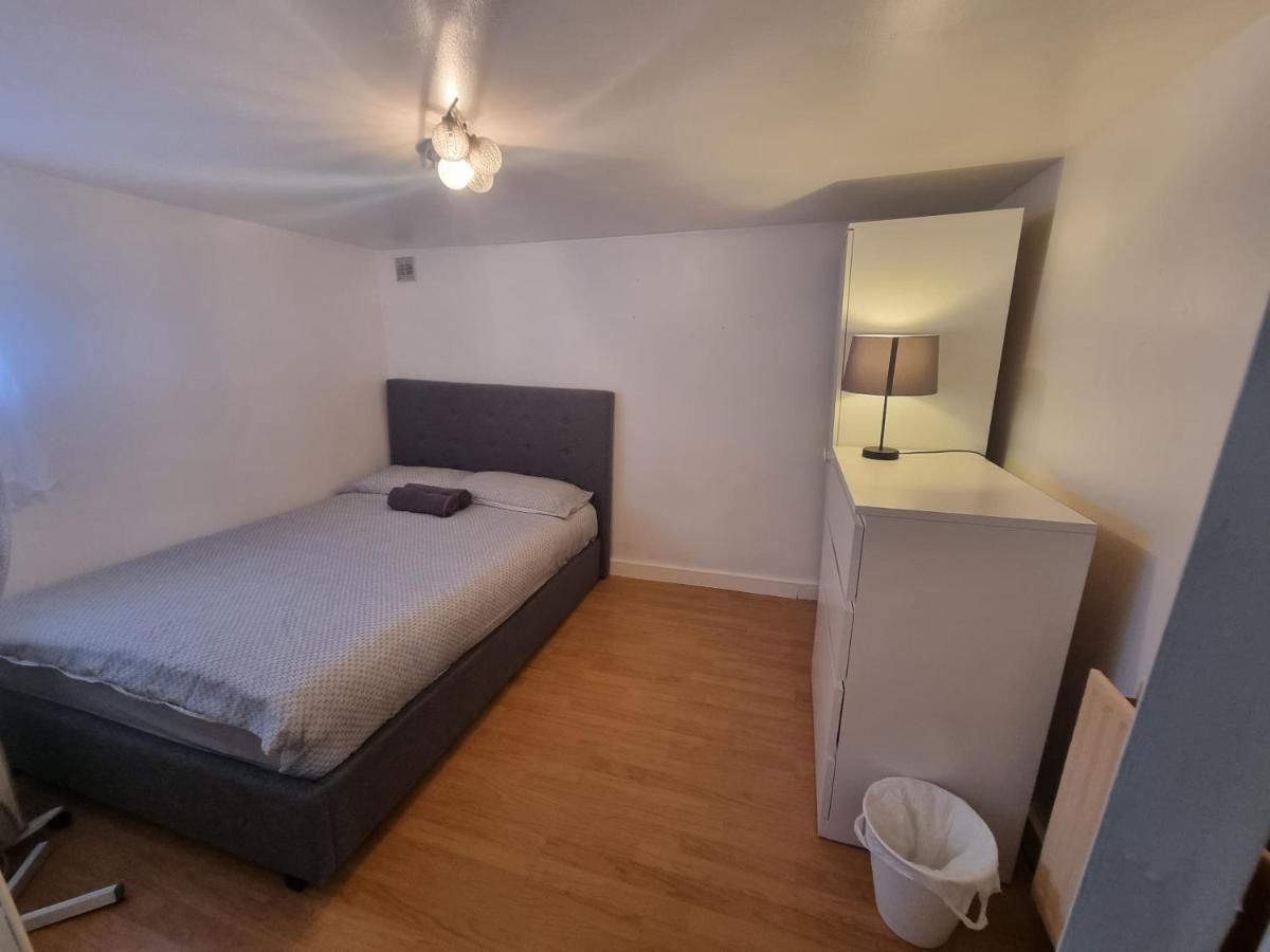 Cosey Studio Ground Floor Appartement Enfield Buitenkant foto