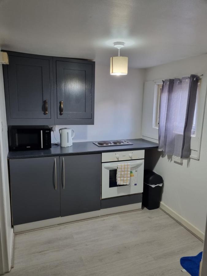 Cosey Studio Ground Floor Appartement Enfield Buitenkant foto